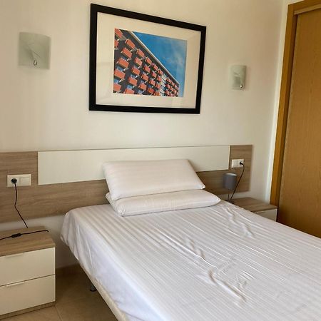 Apartamento A Pie De Playa. نيرخا المظهر الخارجي الصورة